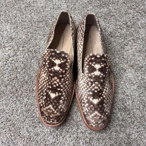 FREE PEOPLE Snake eye Loafers size 39/9